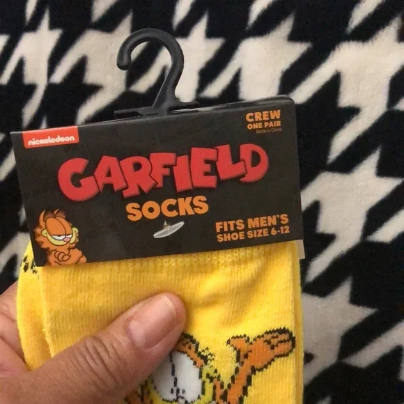 Odd Sox Unisex Garfield Novelty Socks - Picture 3 of 5